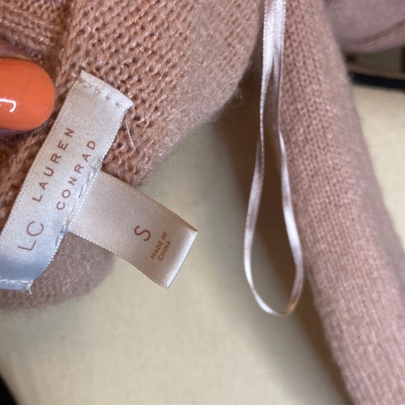 Lauren Conrad “Rare: SM” Unicorn Sweater - famous sweater used w/ my manniquins - Picture 11 of 13